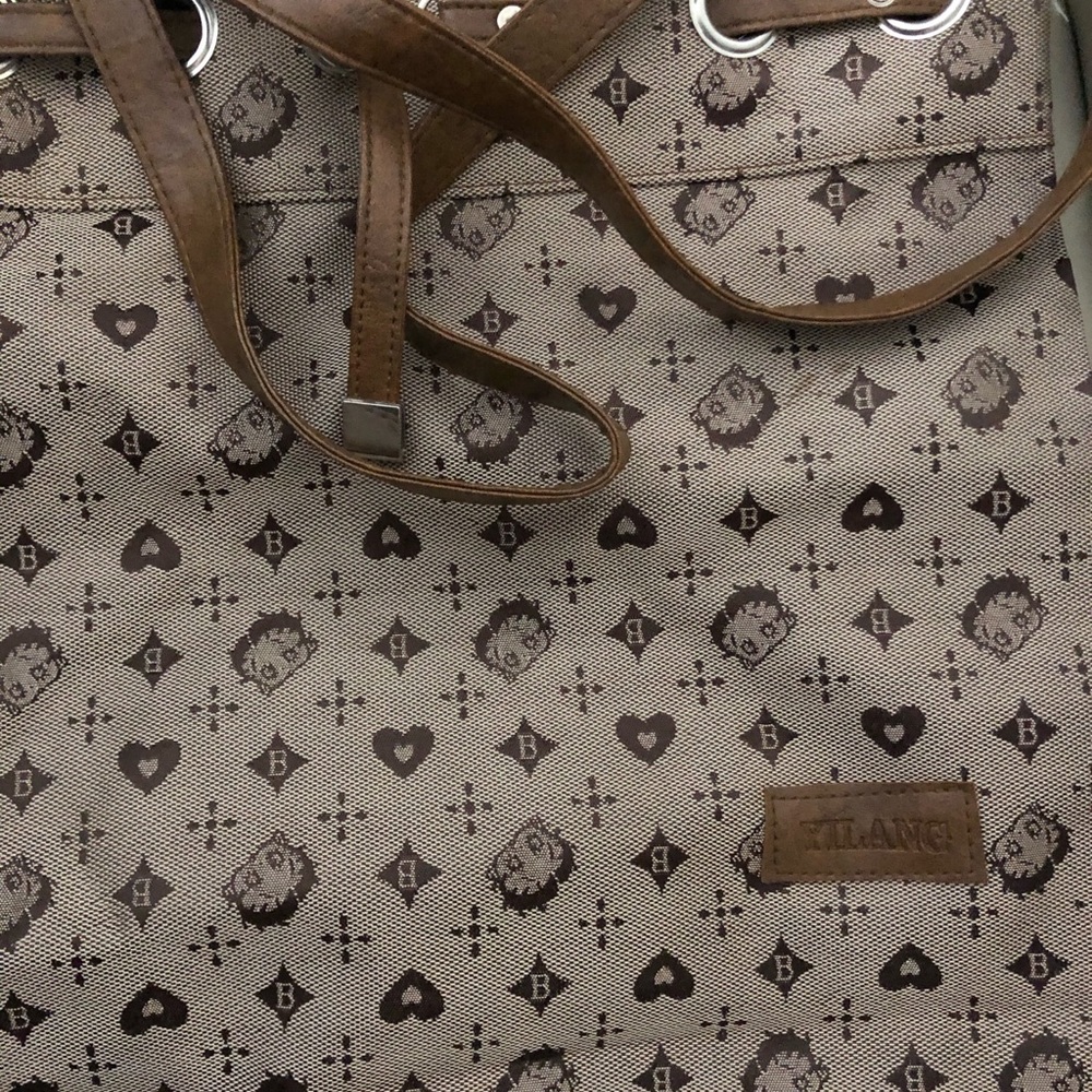 Yilang purse!